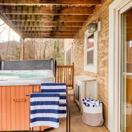 Chestnut By Avantstay Mountain Cabin W Treetop Views Hot Tub Game Room جاتلينبرج المظهر الخارجي الصورة