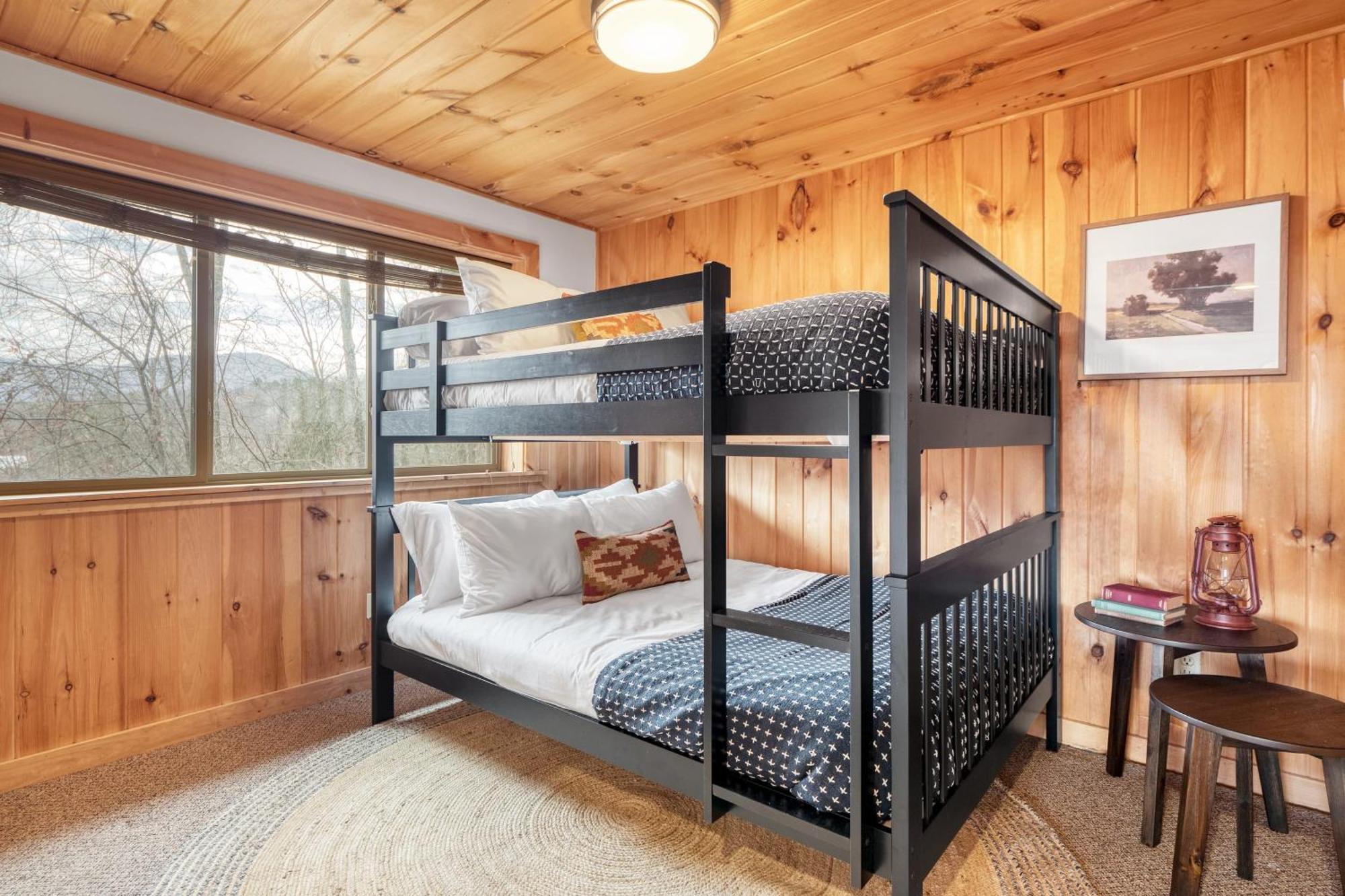 Chestnut By Avantstay Mountain Cabin W Treetop Views Hot Tub Game Room جاتلينبرج المظهر الخارجي الصورة