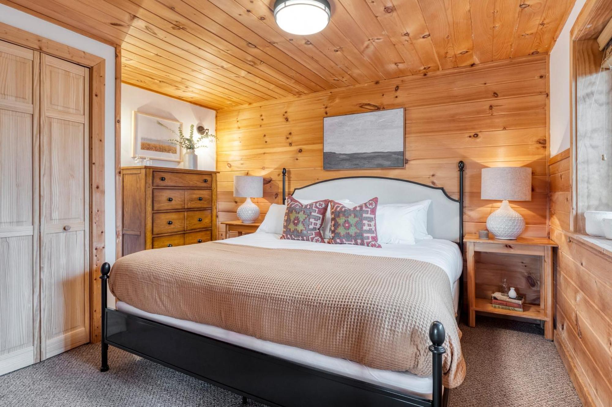 Chestnut By Avantstay Mountain Cabin W Treetop Views Hot Tub Game Room جاتلينبرج المظهر الخارجي الصورة