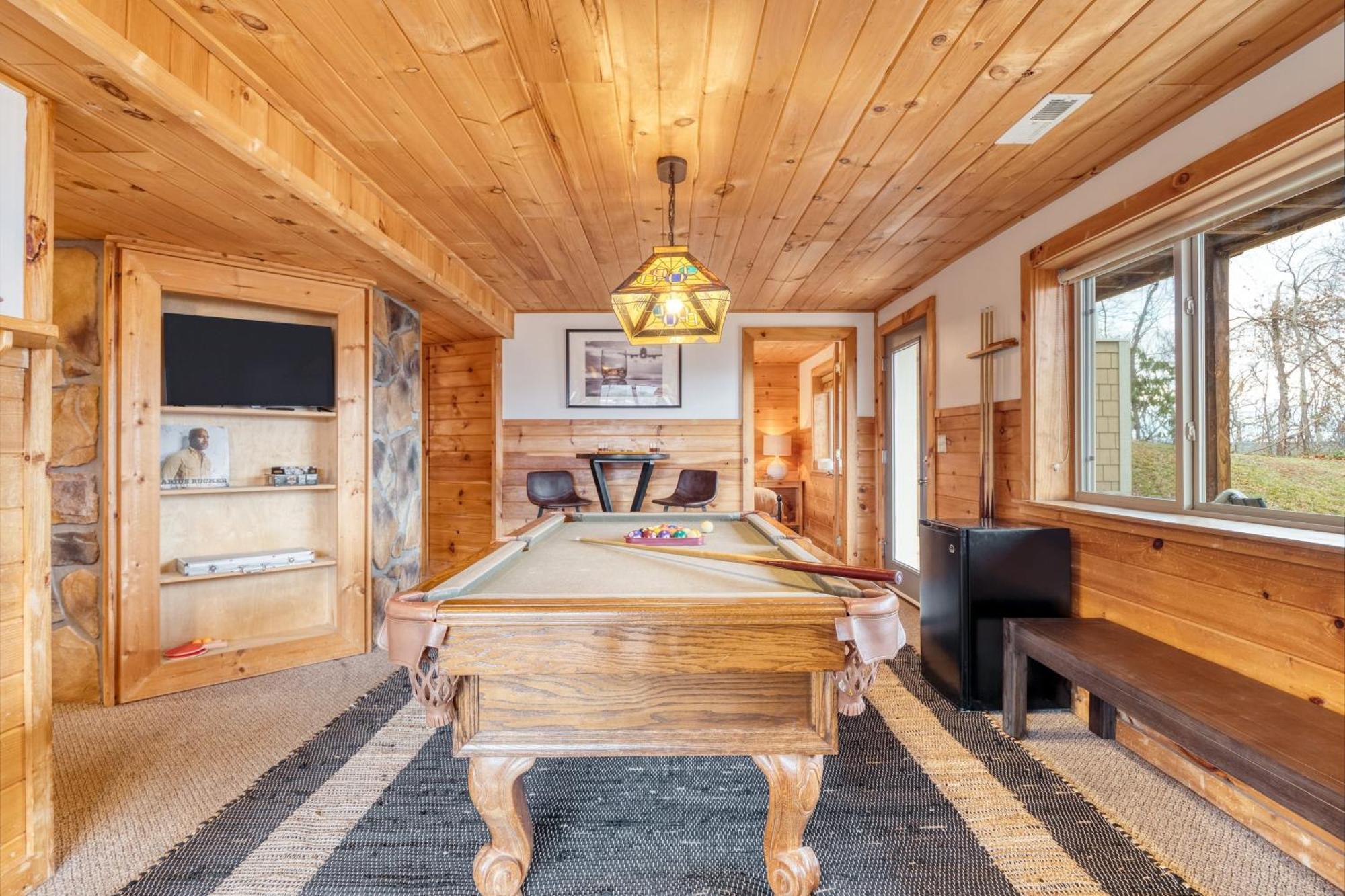 Chestnut By Avantstay Mountain Cabin W Treetop Views Hot Tub Game Room جاتلينبرج المظهر الخارجي الصورة
