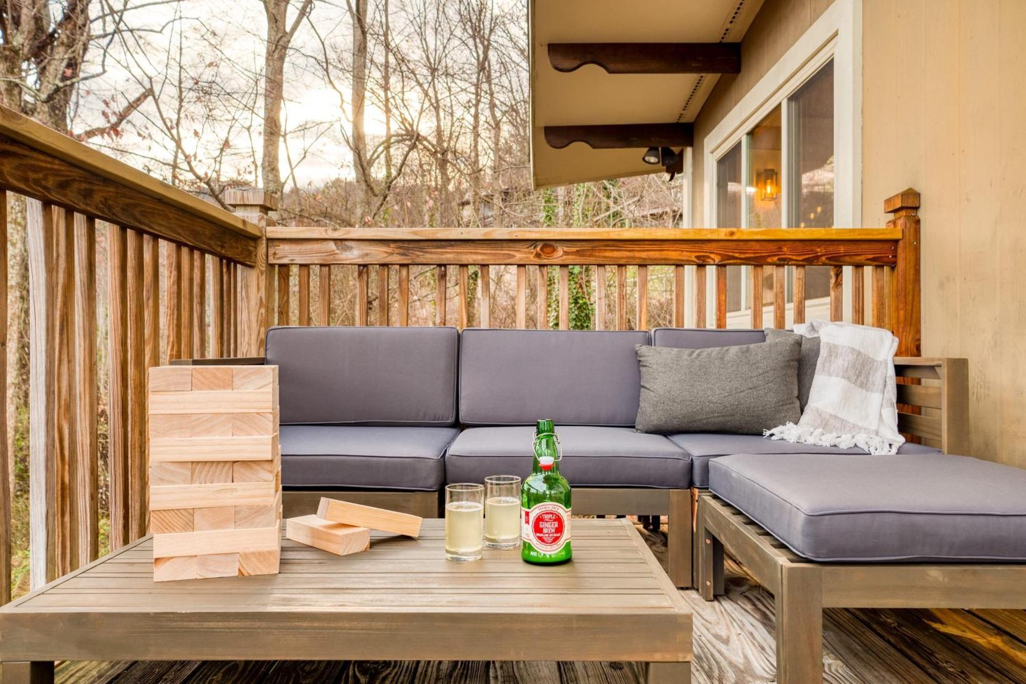 Chestnut By Avantstay Mountain Cabin W Treetop Views Hot Tub Game Room جاتلينبرج المظهر الخارجي الصورة