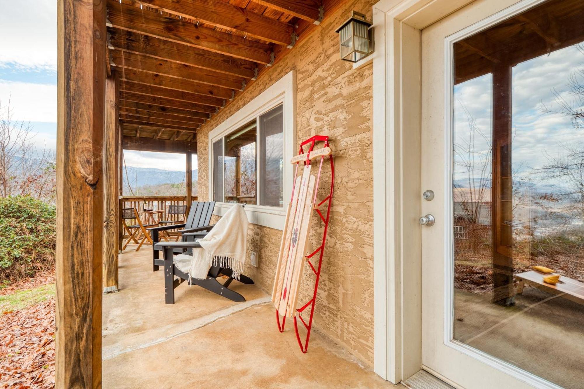 Chestnut By Avantstay Mountain Cabin W Treetop Views Hot Tub Game Room جاتلينبرج المظهر الخارجي الصورة